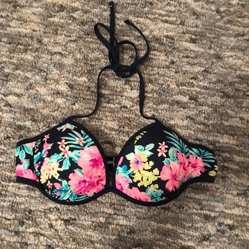 Xhilaration • Bikini top